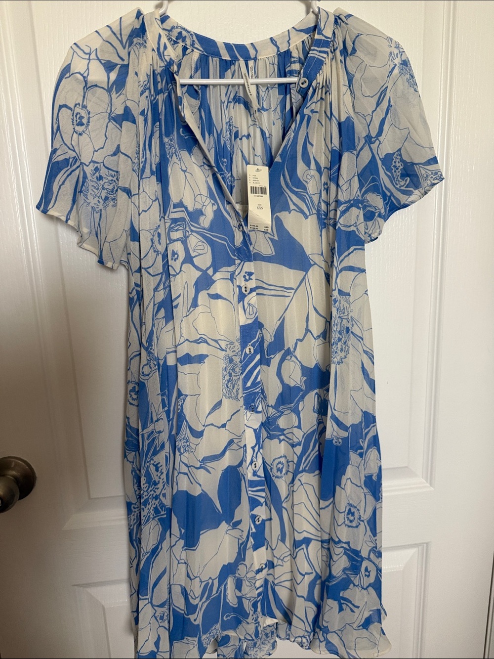 Anthropologie Blue & White Floral Short Sleeve Dress